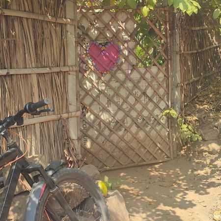 Hearthspace Hampi - Small Home, A Low-Impact Backpackers Hostel Exterior photo